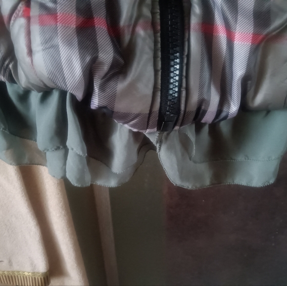 MCM Olive Green Plaid Puffer Vest Size L - Picture 2 of 5